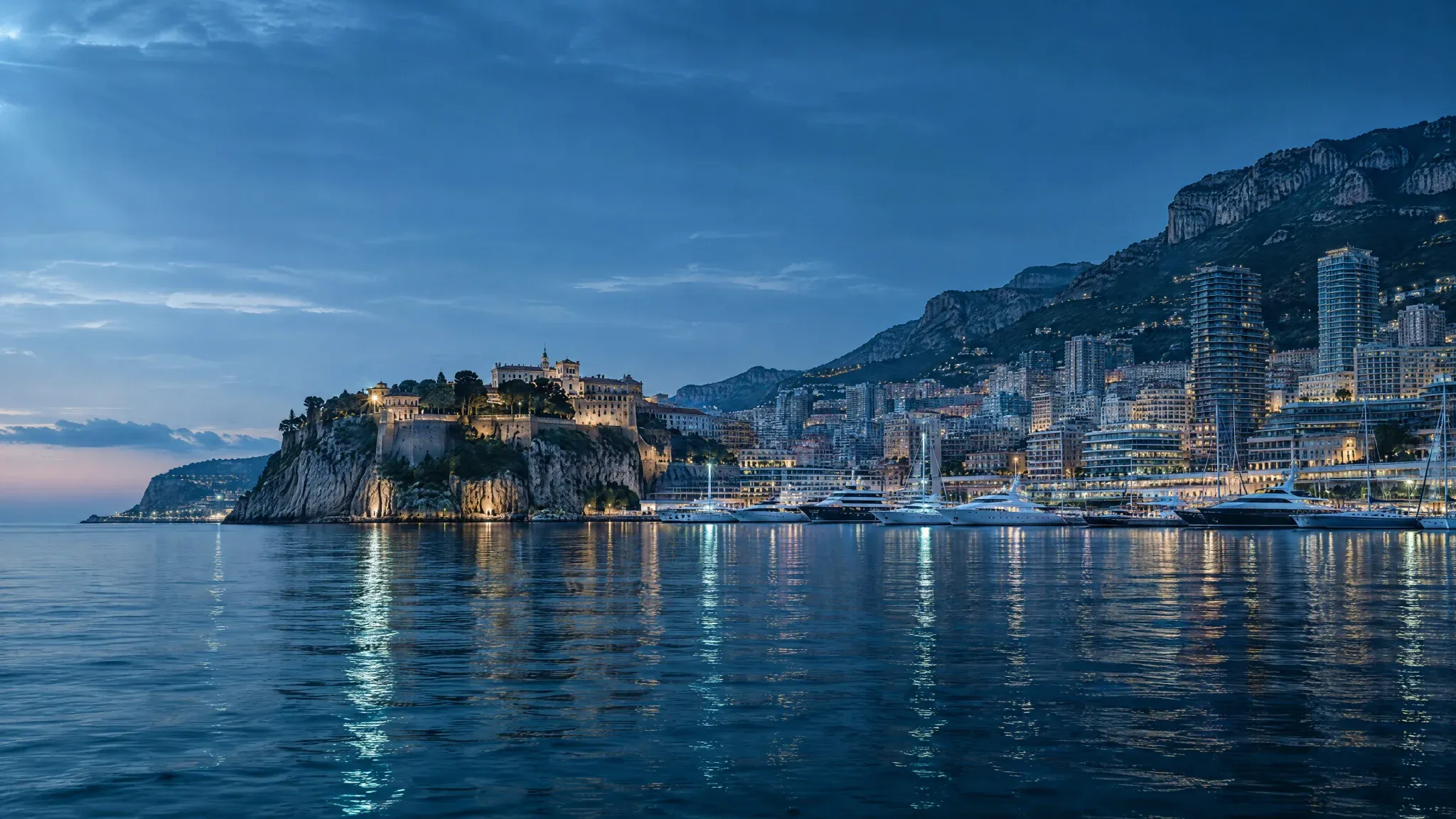 Monaco zur blauen Stunde